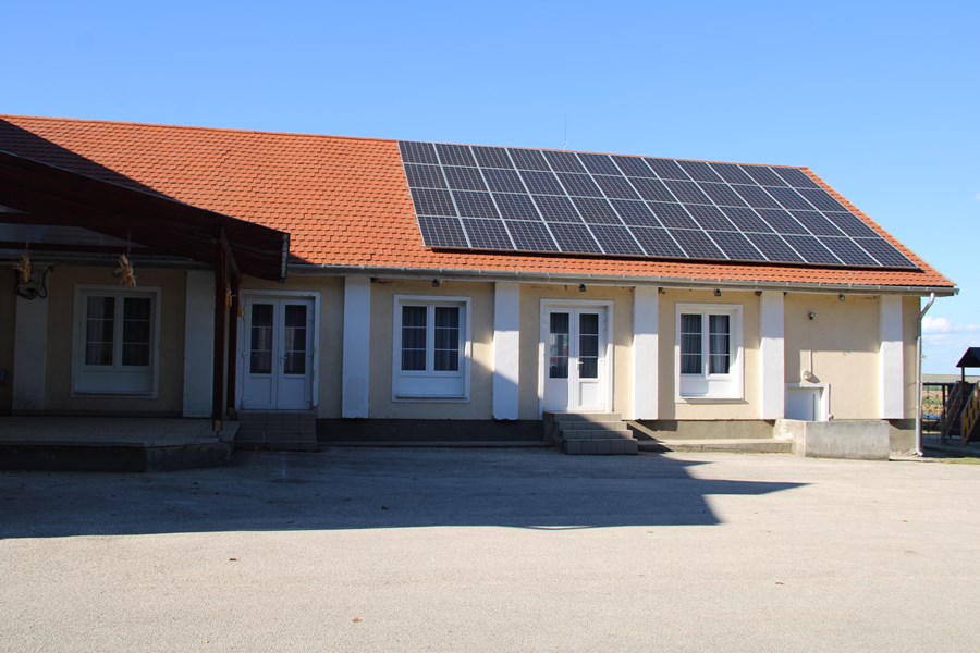Faluház 5